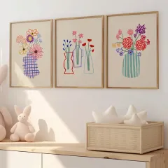 Doğal Ahşap Çerçeveli UV Baskı 3'lü Renkli Çiçek Desenli Tablo Seti – Modern & Şık Duvar Dekoru