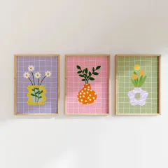 Doğal Ahşap Çerçeveli UV Baskı 3'lü Minimalist Çiçek Desenli Tablo Seti – Modern & Şık Duvar Dekoru