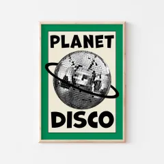 Doğal Ahşap Çerçeveli UV Baskı Planet Disco Duvar Tablosu – Modern & Şık Duvar Dekoru
