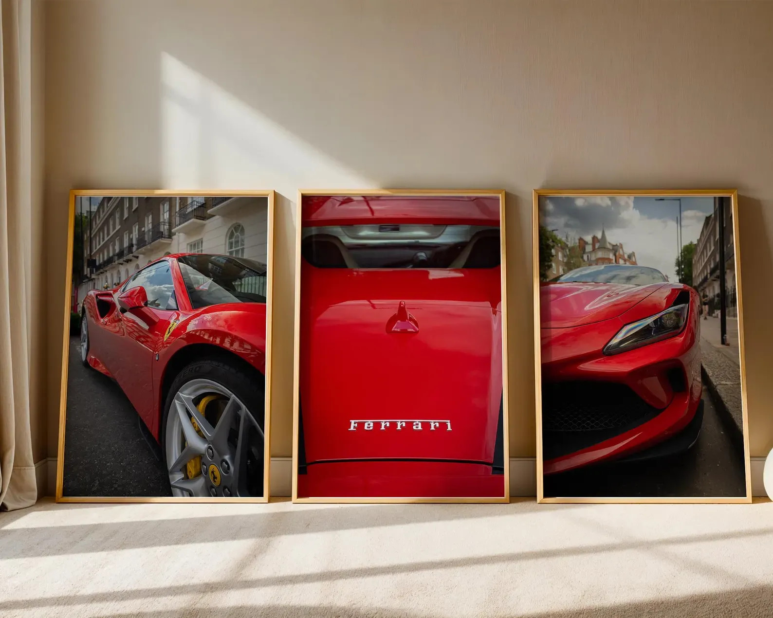 Doğal Ahşap Çerçeveli UV Baskı Ferrari Duvar Tablosu – Modern & Şık Araba Duvar Dekoru